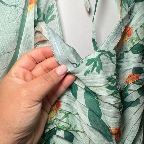 ASOS EDITION Curve ruched mini dress with puff sleeves in green floral print - Picture 7 of 11